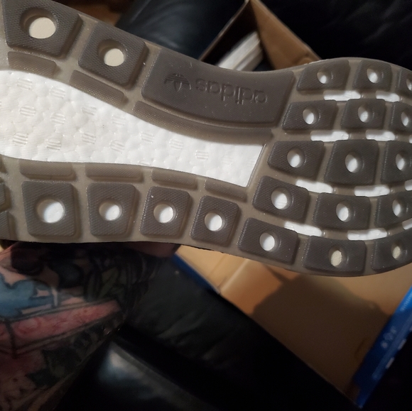 Adidas Boost snake skin - Picture 3 of 4